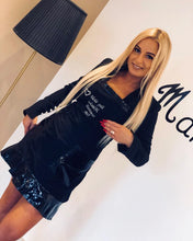 Prijuoste manikiurininkei manikiuro prijuoste