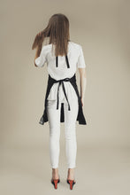 Prijuostė "Manikiūrininkė"