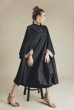 Atsparus vandeniui kirpimo peniuaras, pelerina makiažo meistrams (juodas)