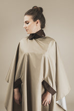 Atsparus vandeniui kirpimo ir plaukų dažymo peniuaras, pelerina