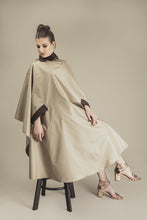 Atsparus vandeniui kirpimo ir plaukų dažymo peniuaras, pelerina