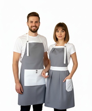 Dvi prijuostės su užrašais porai